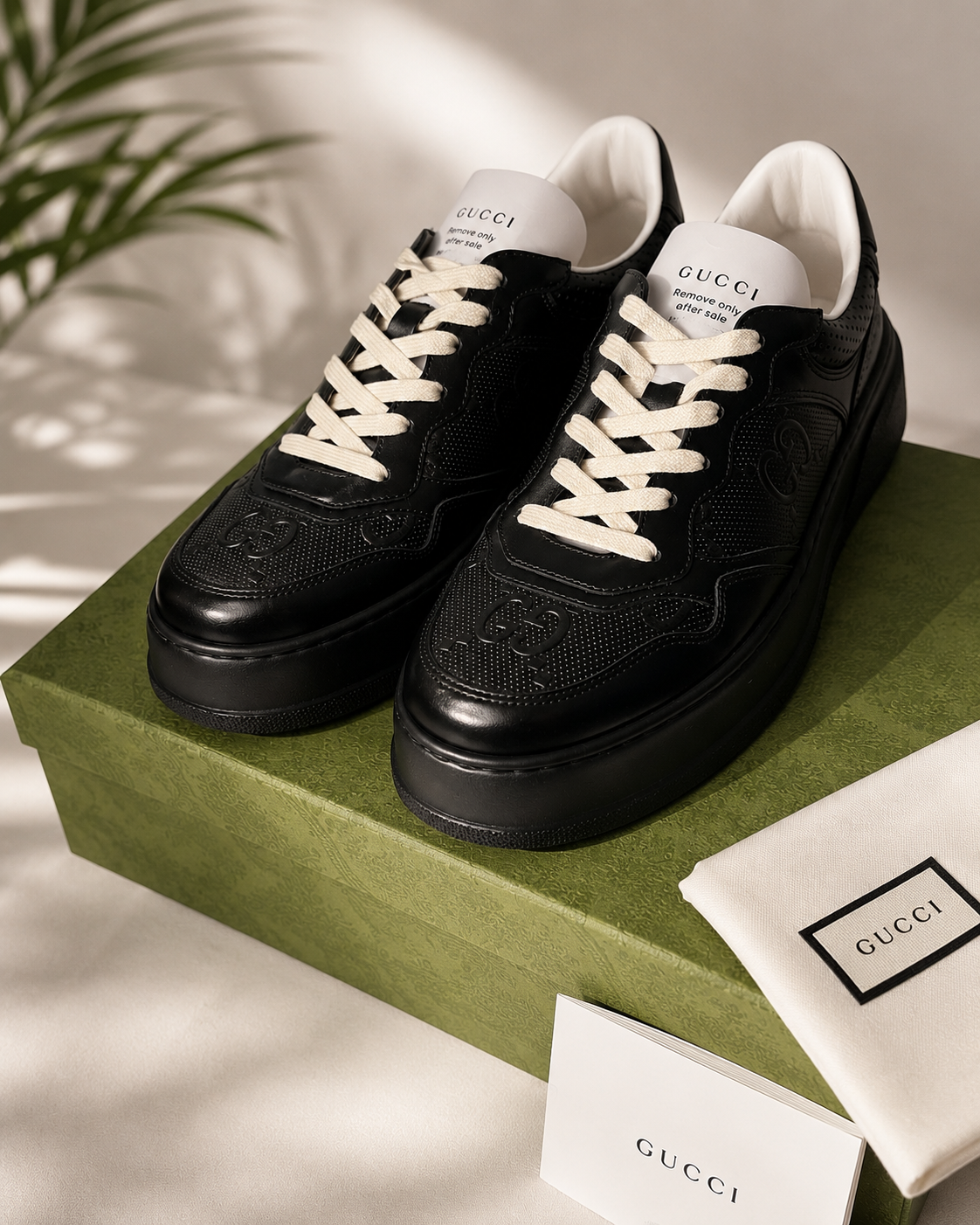 Gucci Chunky Leather Low Top Sneakers - Black